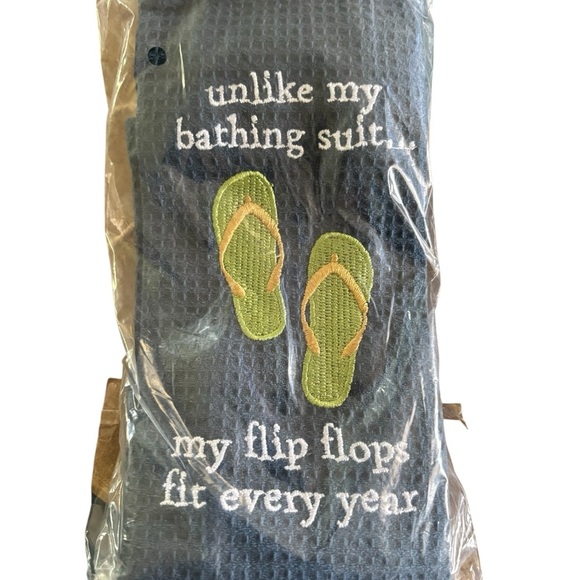 Mudpie Wood Unlike Fish Board & Towel Set Unlike My Bathing Suit My Flip Flops… - Picture 2 of 4